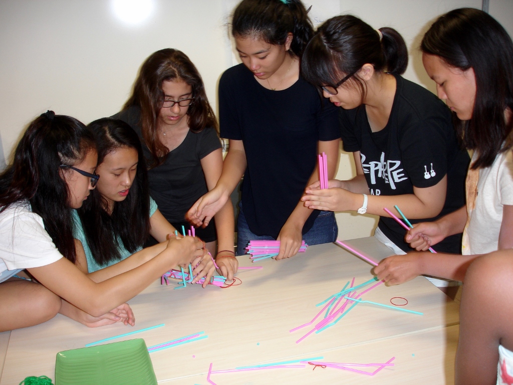 Village Camps International Summer Camp VDC Singapore 2017-07-28 https://www.villagecamps.com/journals_admin/images/1694-8902-DSC00986 (1024x768).jpg